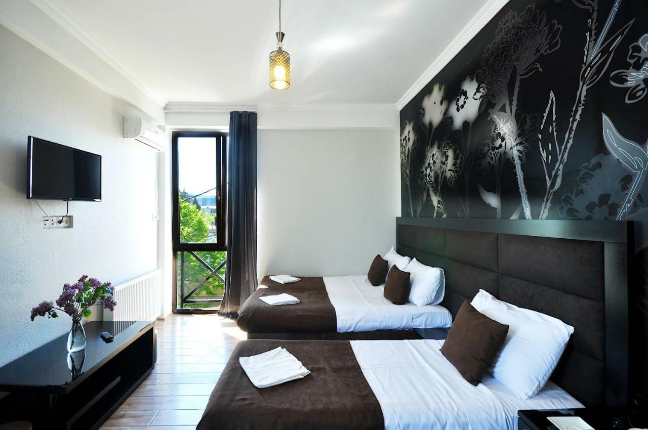 Hotel Marsel ティビリシ エクステリア 写真